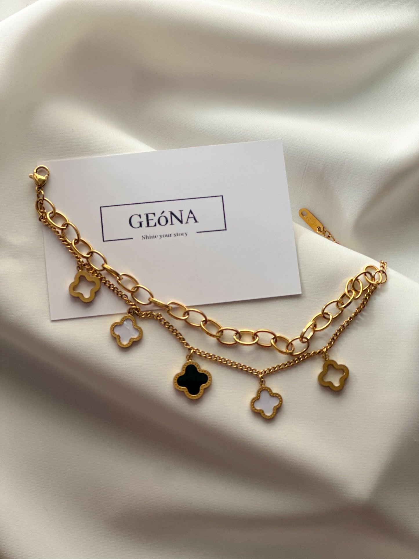 Lucky Charms Bracelet | Dual-Tone Clover Elegance